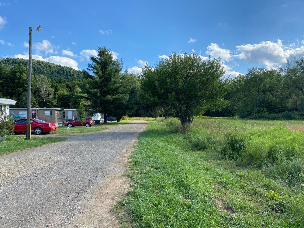 160 Railroad Ave, Roulette, PA 16746